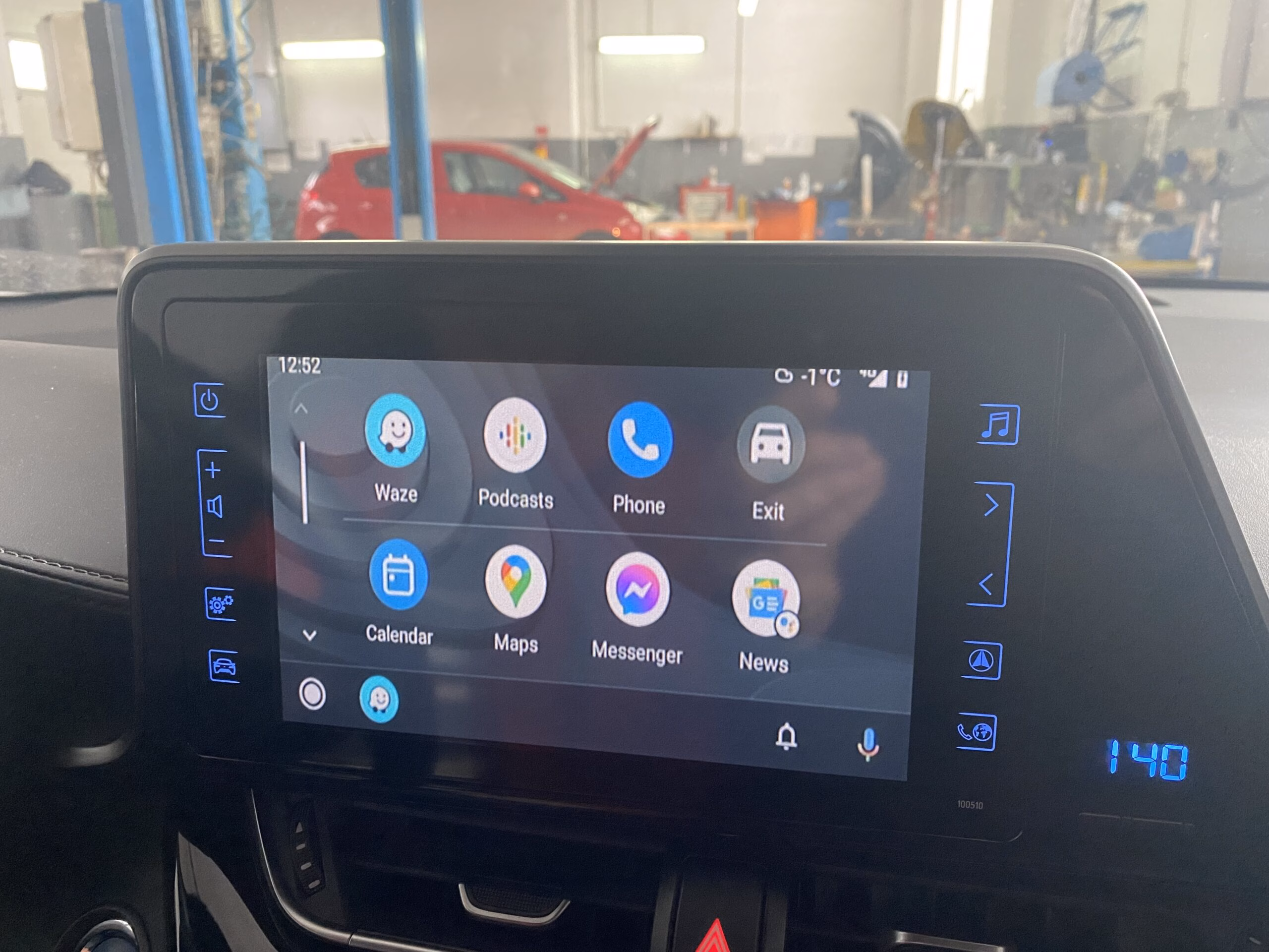 Wireless CarPlay and Wireless Android Auto for Toyota Touch2 2013-2018 - Image 5