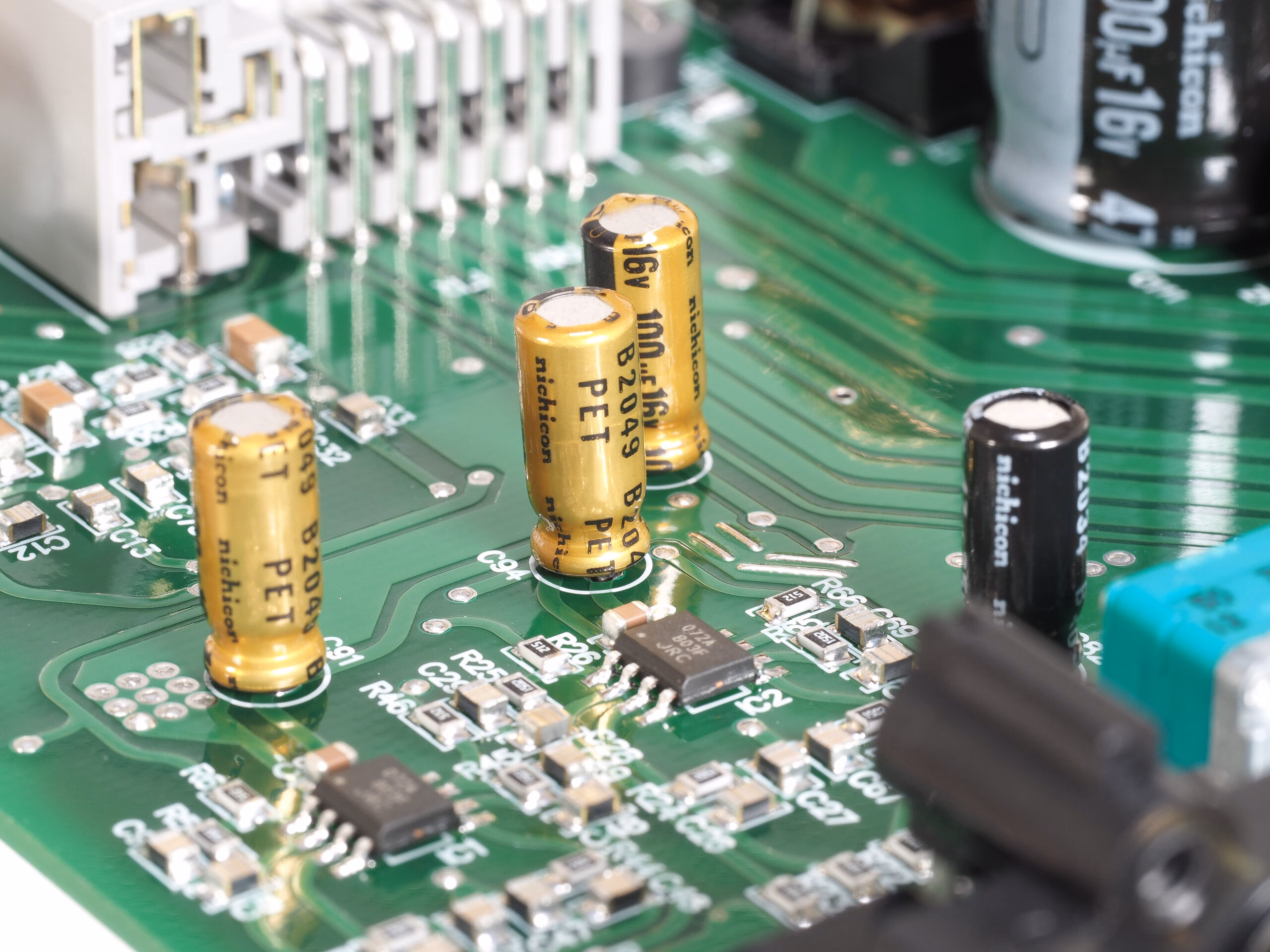 Mini amplifier Beat-Sonic PA2T1 dedicated to Toyota cars manufactured between 1987-2019. - Image 7